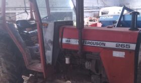 1985 Massey Ferguson 265 2WD tractors