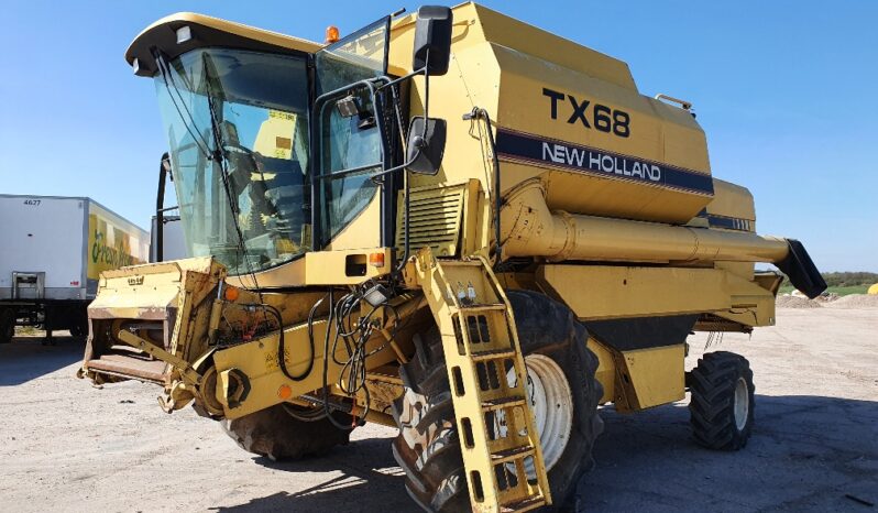 New Holland TX68 combines full