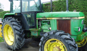 1986 John Deere 3040 4WD tractors