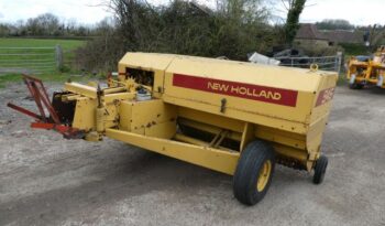 1 New Holland 945 Wide Pick Baler Very Clean full