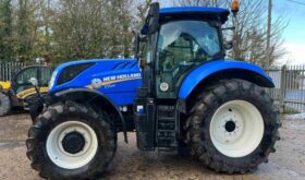 Used 2023 NEW HOLLAND T7.210 FRONT LINKAGE, 4 MECHANICAL SPOOLS, ALLIANCE TYRES WITH GOOD TREAD, FULLY SERVICED, WARRANTY UNTIL APRIL 2026 for sale in Oxfordshire