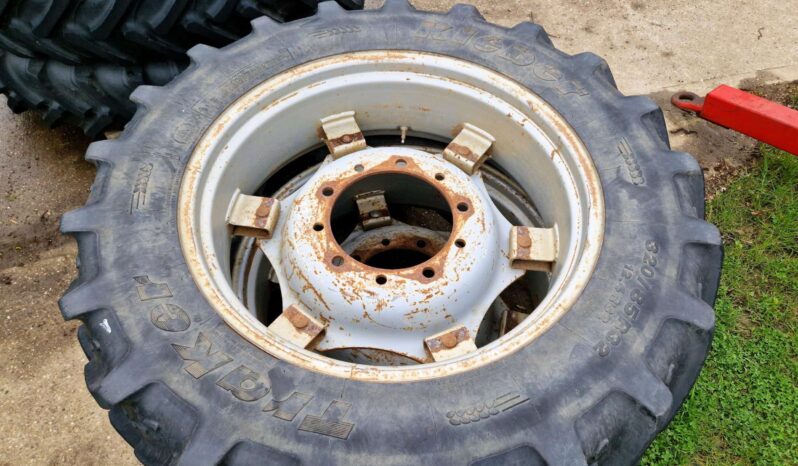 Massey Ferguson rowcrop wheels – 12.4 R46 & 12.4 R32 full