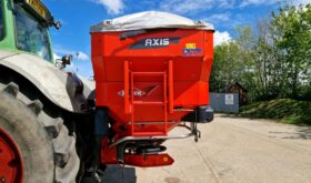 2015 Kuhn Axis-H 40.2 EMC fertiliser spreader