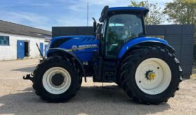 Used 2022 NEW HOLLAND T7.245 SIDE WINDER intelliview 4 screen, front linkage via rear remote, isobus, GPS ready, 3 electric spools, bar axle, front suspension, cab suspension, 8 work lights, 50KPH, bridgestone tyres, rears 50%, fronts 70% warranty until a for sale in Oxfordshire