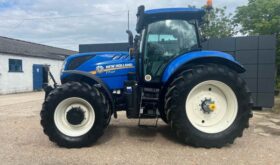 Used 2023 NEW HOLLAND T7.260 Front linkage Via Mid Mount, Front PTO, GPS and Intelliview ready, ISObus, Power Beyond, 12 led work lights, twin beacons, warranty until 2026 for sale in Oxfordshire