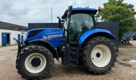 Used 2023 NEW HOLLAND T7.210 Front Linkage, Front PTO, Front couplers, full suspension, twin beacosn, 12 LED work lights, bridgestone tyres 90% for sale in Oxfordshire