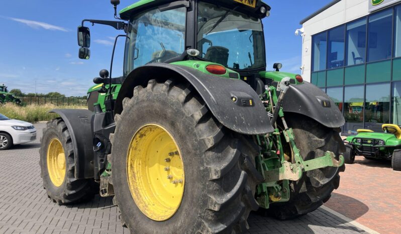 John Deere 6215R full