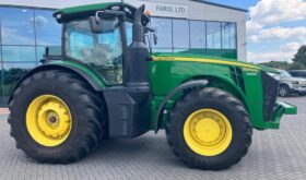 John Deere 8370R