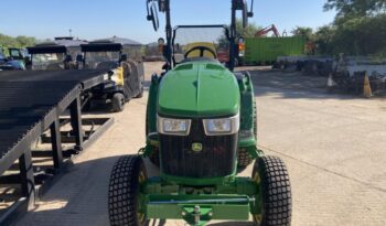 John Deere 3039R full