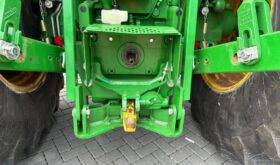 John Deere 6R 215