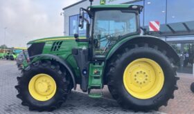 John Deere 6215R