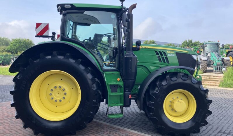 John Deere 6215R full