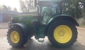 John Deere 6215R