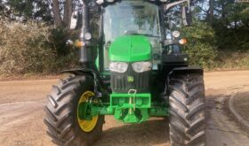 John Deere 6120M