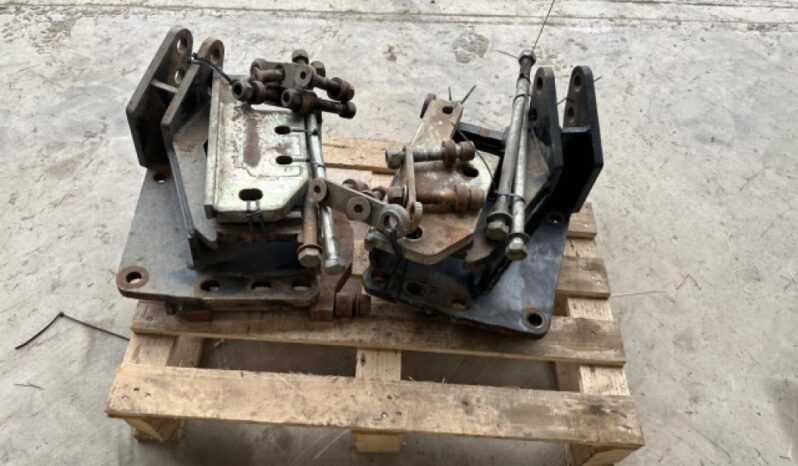 2014 MCCONNEL AXLE BRACKETS TO FIT MASSEY 6485/6490/6495 1,000 + VAT full