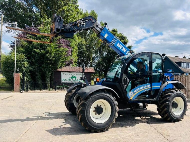 NEW HOLLAND LM6.35 4WD TELEHANDLER *YEAR 2017, 4851* C/W PALLET TINES *VIDEO*