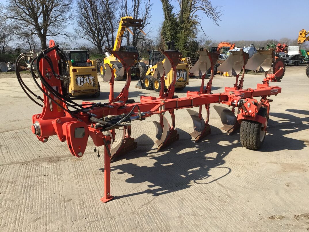 MASCHIO UNICO M VARIO 5 FURROW PLOUGH