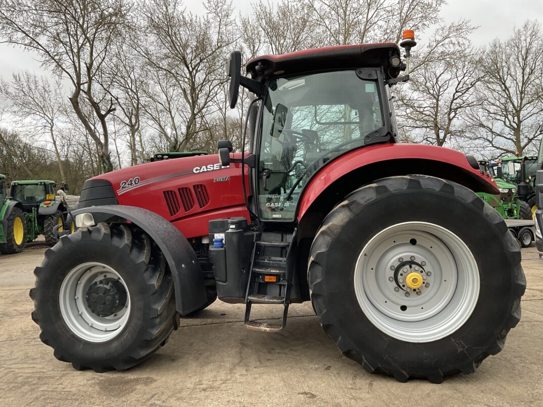 CASE IH PUMA 240