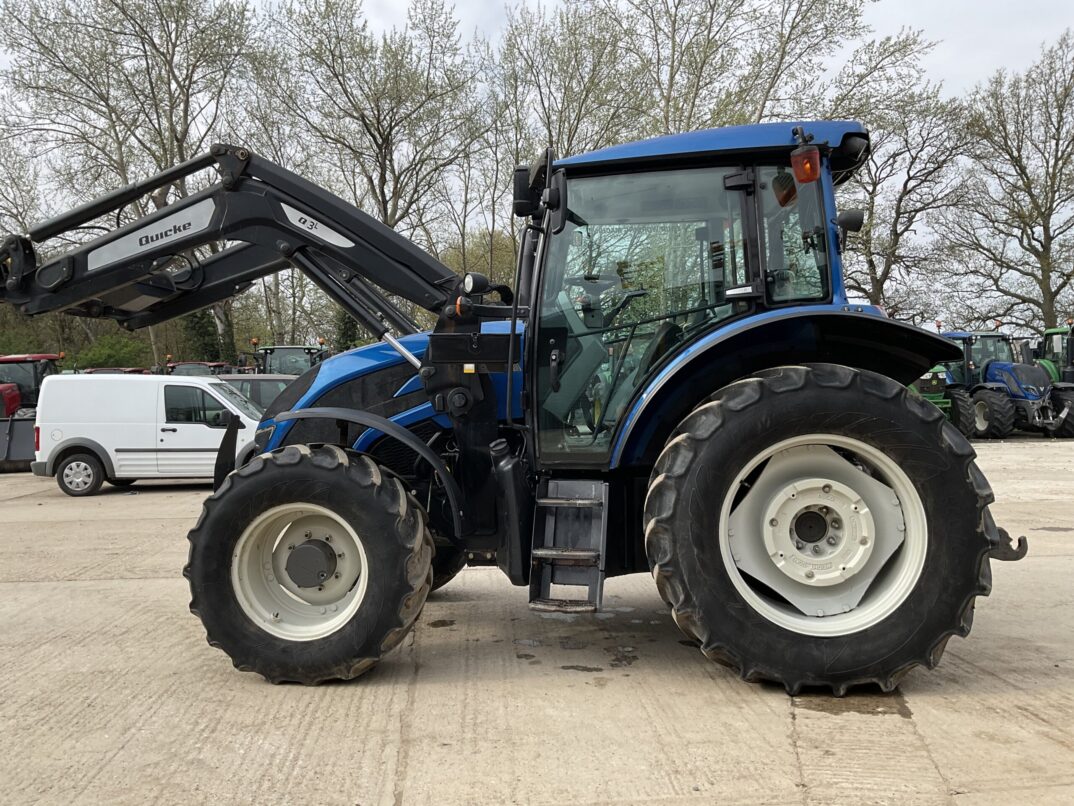 VALTRA A104 HI-TECH