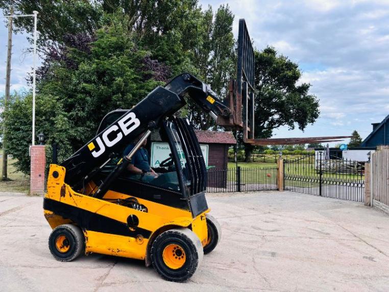 JCB TLT30 TELETRUCK *YEAR 2017* C/W PALLET TINES & SIDE SHIFT