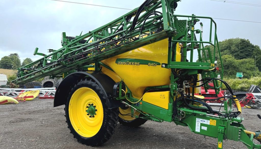 John Deere 840i 30m – 2011