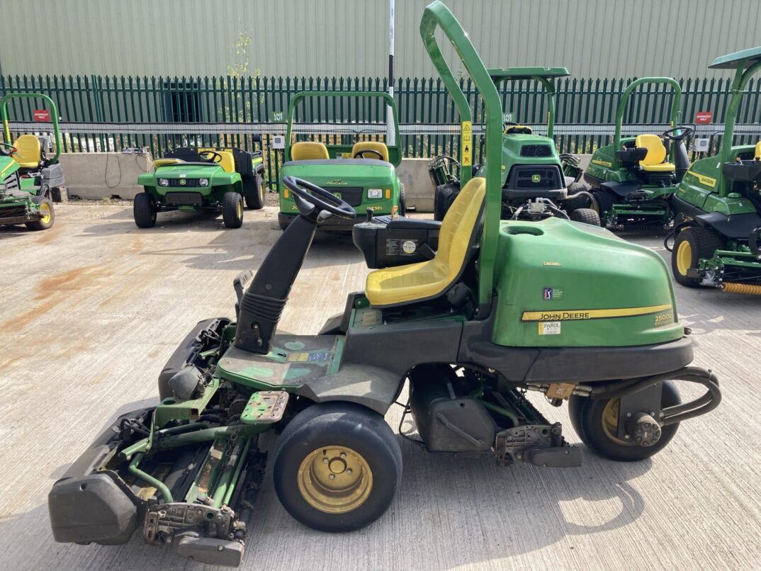 John Deere 2500EH