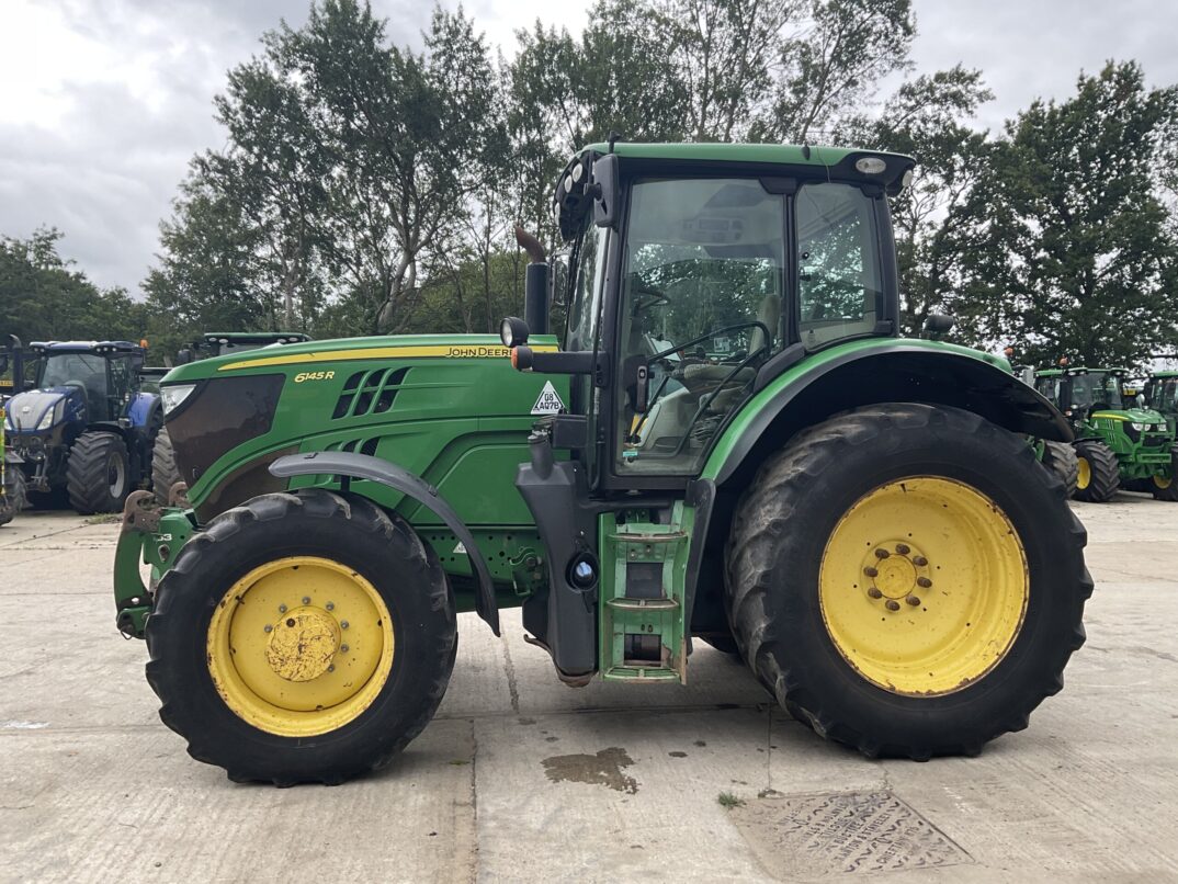 JOHN DEERE 6145R