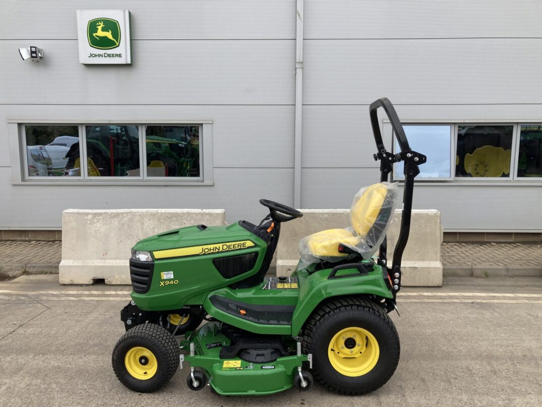 John Deere X940