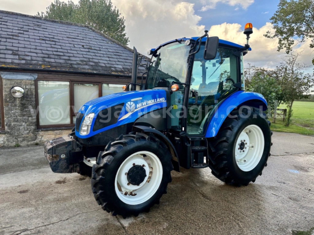 2016 NEW HOLLAND T4.75 TRACTOR 26,500 + VAT