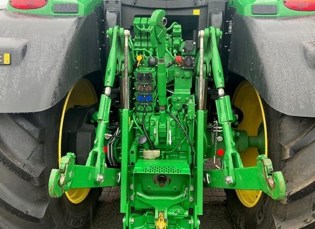 John Deere 6215R full