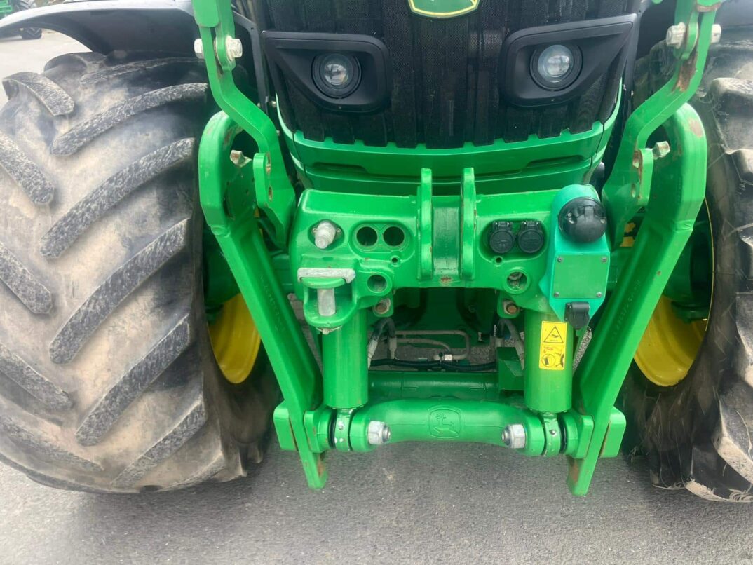 John Deere 6155R