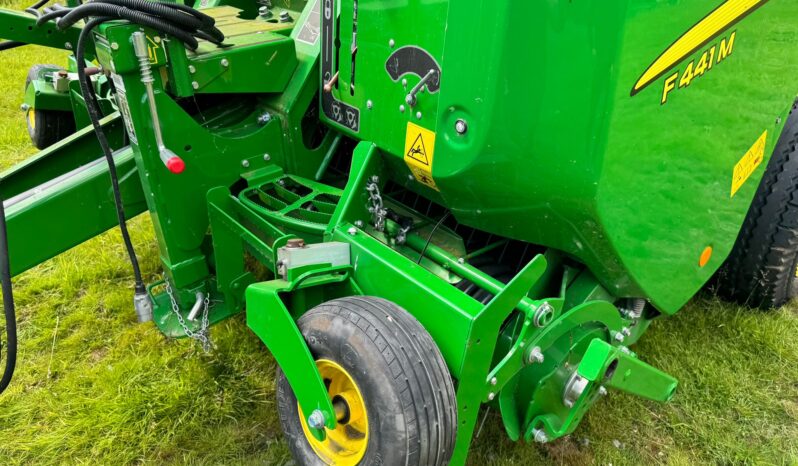 John Deere F441M full