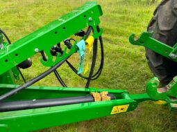 John Deere F441M full