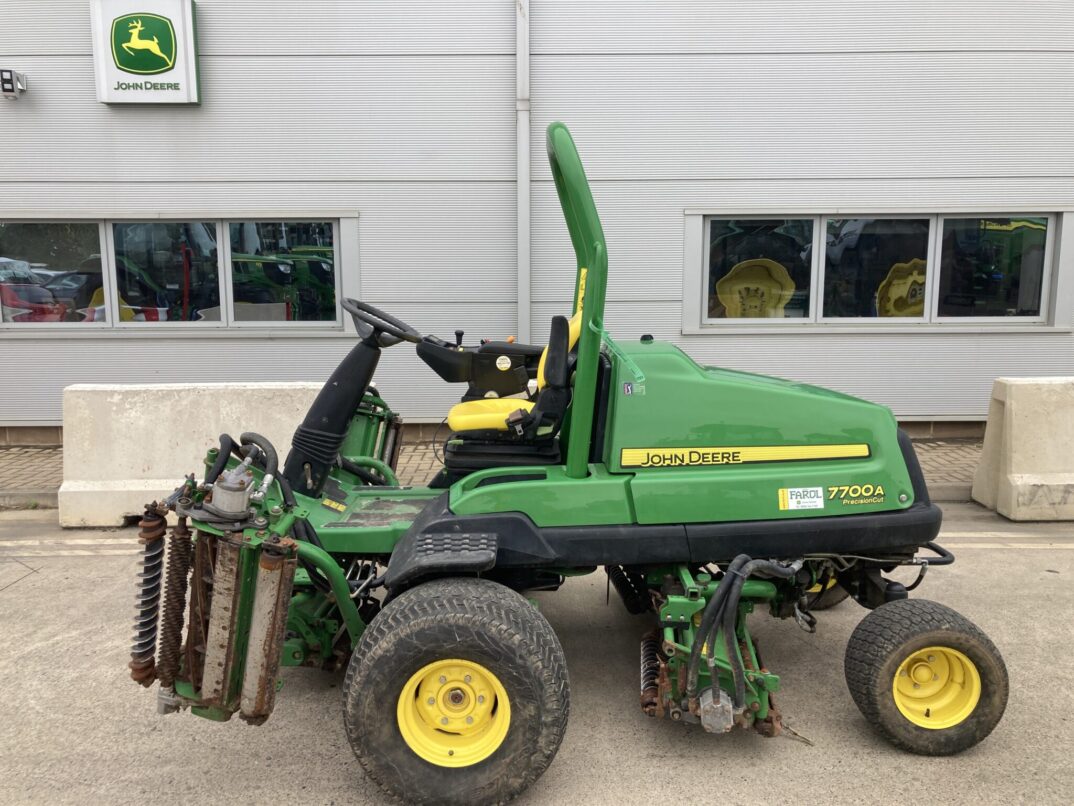 John Deere 7700A