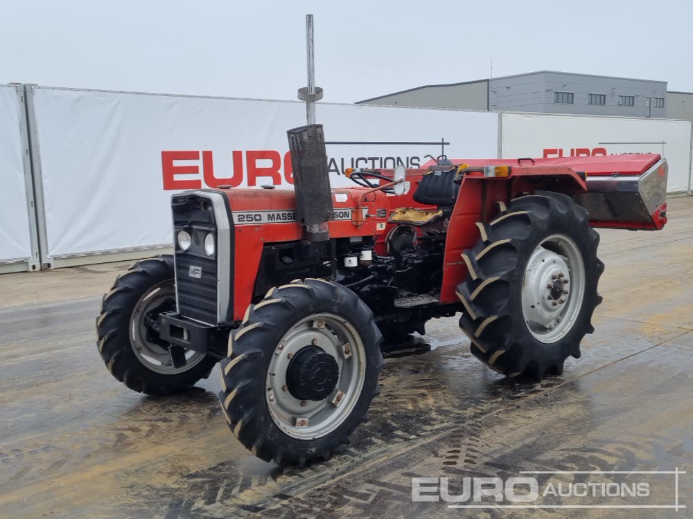 Massey Ferguson MF250 Tractors For Auction: Leeds – 23rd, 24th, 25th, 26th October @ 08:00am