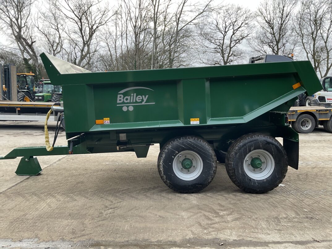 BAILEY 8 TONNE DUMP TRAILER