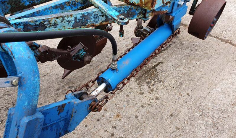 Ransomes 3 Furrow trailing plough full