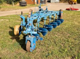 Ransomes TS69 Hexatrac 6 furrow trailing plough full