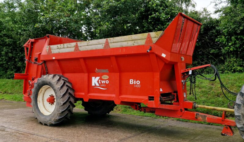 2014 K-Two Bio 1400 trailed muck spreader full