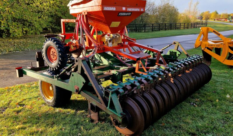 Cousins 3.8M Level lift Rape Seeder full