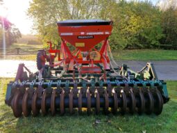 Cousins 3.8M Level lift Rape Seeder full