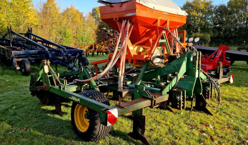 Cousins 3.8M Level lift Rape Seeder full