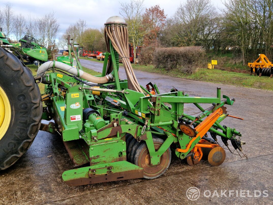 2002 Amazone KE 403-2 4m folding powerharrow drill combination