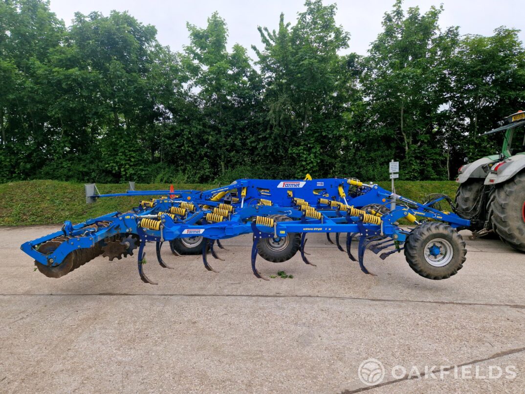 2018 Farmet Fantom 850 Pro 8.5m tine cultivator