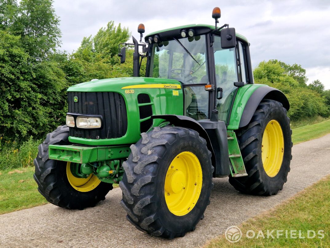 2011 John Deere 6830 Standard