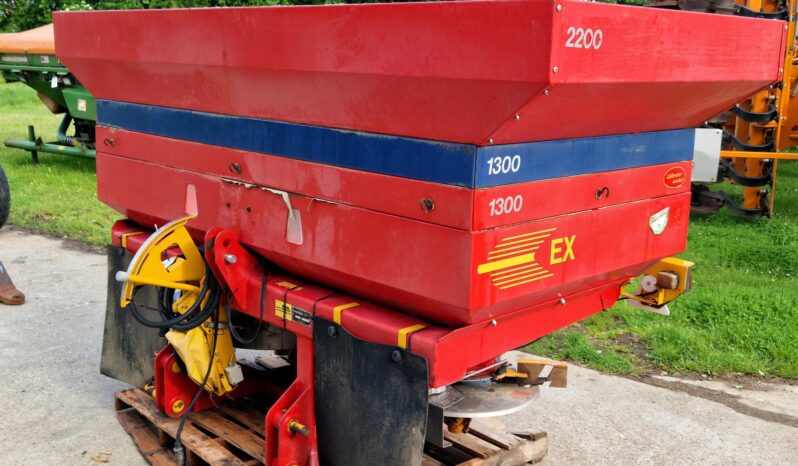 KRM Ex-Trend fertiliser spreader full