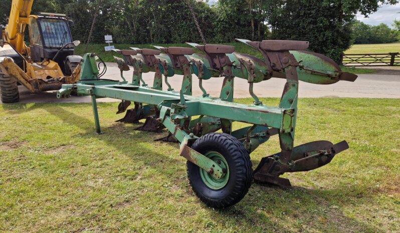 1983 Dowdeswell DP7E 5 furrow 14″ plough full