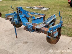 Ransomes 2 leg subsoiler full