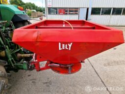 Lely Centerliner fertiliser spreader full