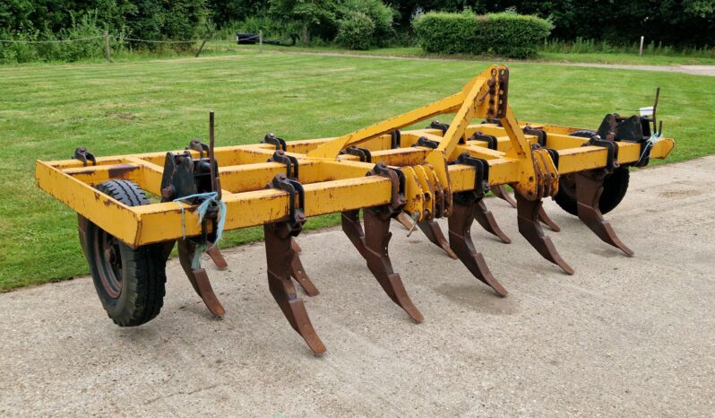 Bomford 4.5M Powertrak low draft chisel plough full